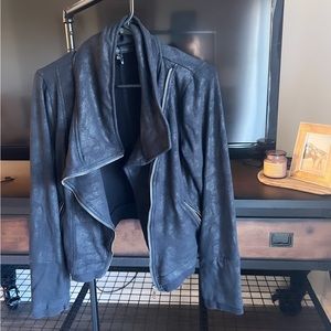 Black suede jacket - size M never worn
